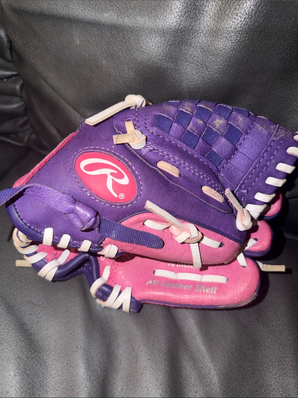 Rawlings Purple and Pink Youth Baseball Glove with White Lacing rh thrower 10in
